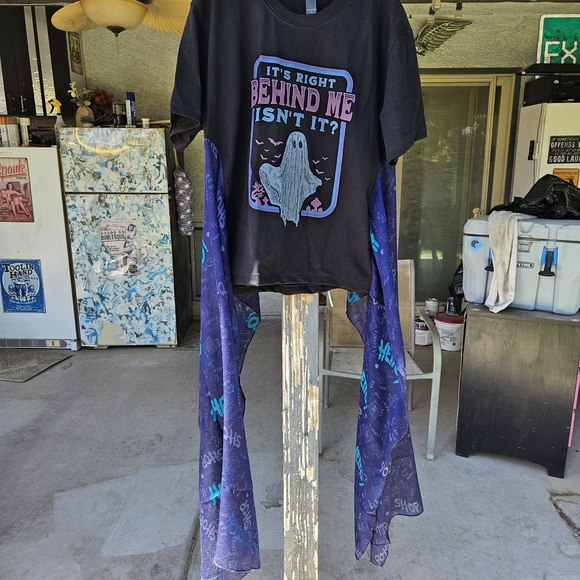 Black Ghost T-Shirt with Flowy Side Panels - Picture 1 of 3